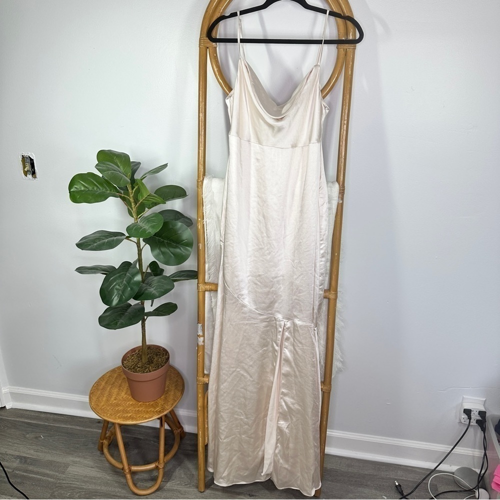 Lulu's Cream Ballgown Maxi Dress sz M - Picture 2 of 6